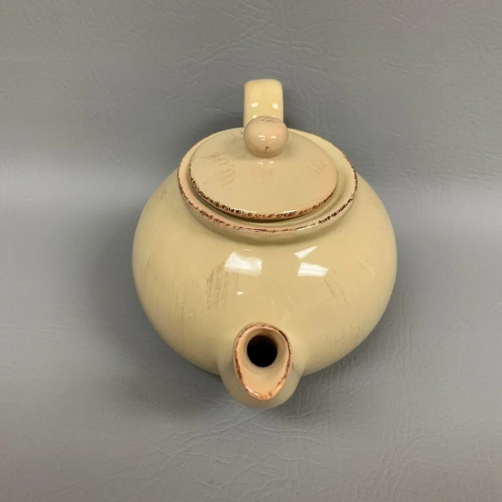 Mesa International Warner‎ New Hampshire Hungary Yellow Tea Pot Signed